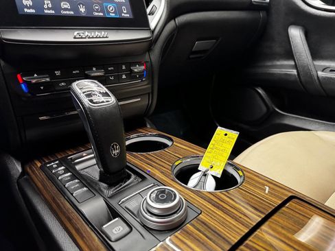 Used 2019 Maserati Ghibli S image 24