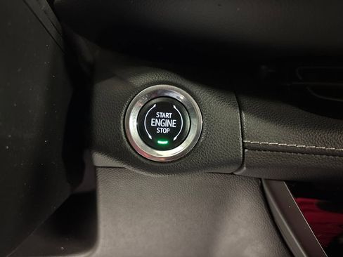 Used 2023 Buick Envision Essence FWD image 43