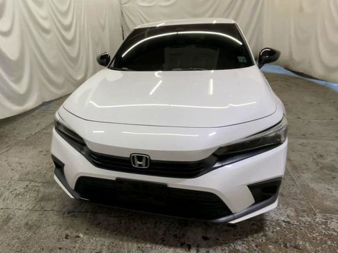 Used 2024 Honda Civic Sport image 3