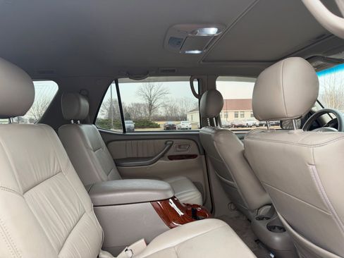 Used 2006 Toyota Sequoia Limited image 13