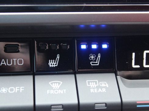 Used 2026 Toyota Camry XSE w/ Premium Package FWD image 27