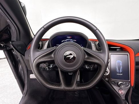 Used 2020 McLaren 720S Performance image 10