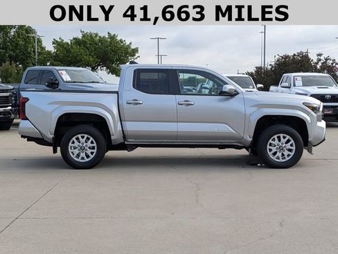 Used 2024 Toyota Tacoma SR5 image 4