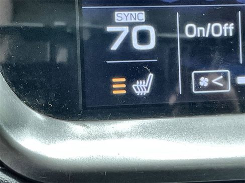 Used 2021 Subaru Outback Limited image 14