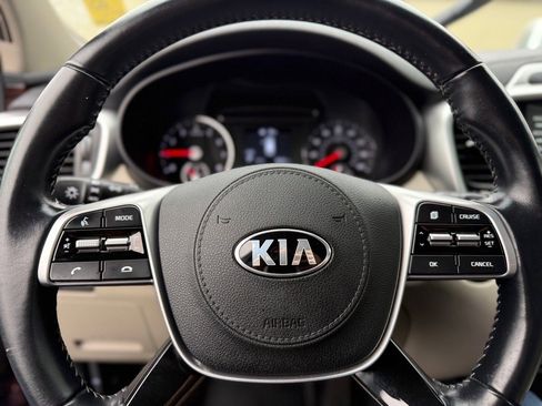 Used 2020 Kia Sorento S image 38