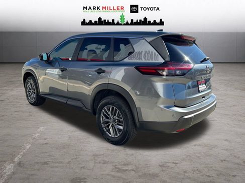 Used 2024 Nissan Rogue S AWD/4WD image 3