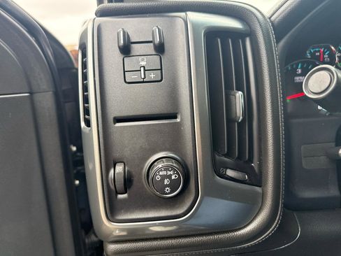 Used 2017 Chevrolet Silverado 1500 LTZ w/ Texas Edition RWD image 21