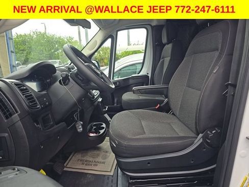 Used 2025 RAM ProMaster 2500 w/ U-Haul Equipment Group FWD image 4