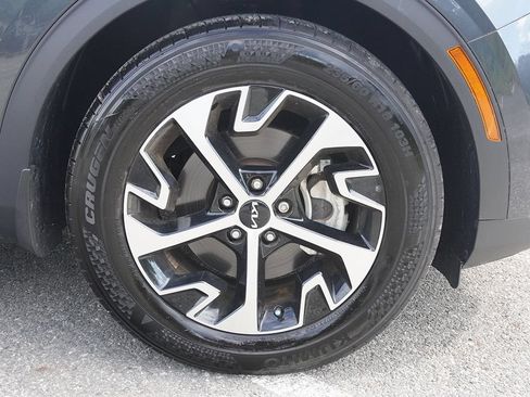 Used 2024 Kia Sportage EX FWD image 19