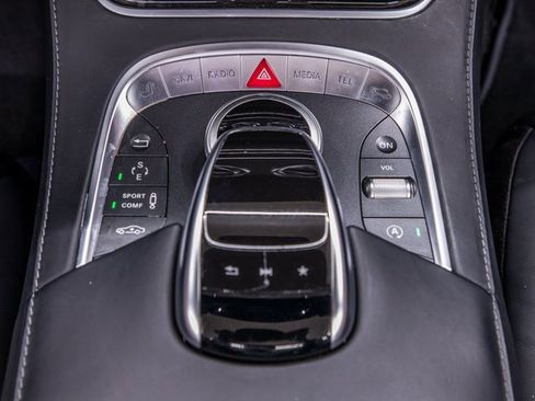 Used 2017 Mercedes-Benz S 550 Cabriolet image 31