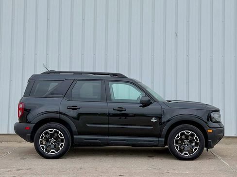 Certified 2025 Ford Bronco Sport Outer Banks w/ Outer Banks Tech Package+ AWD/4WD image 7