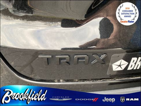 Used 2024 Chevrolet Trax RS w/ Sunroof Package FWD image 12