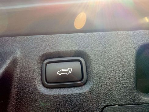Used 2023 Hyundai Santa Fe Calligraphy AWD/4WD image 13
