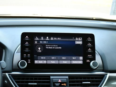 Used 2022 Honda Accord Sport image 29