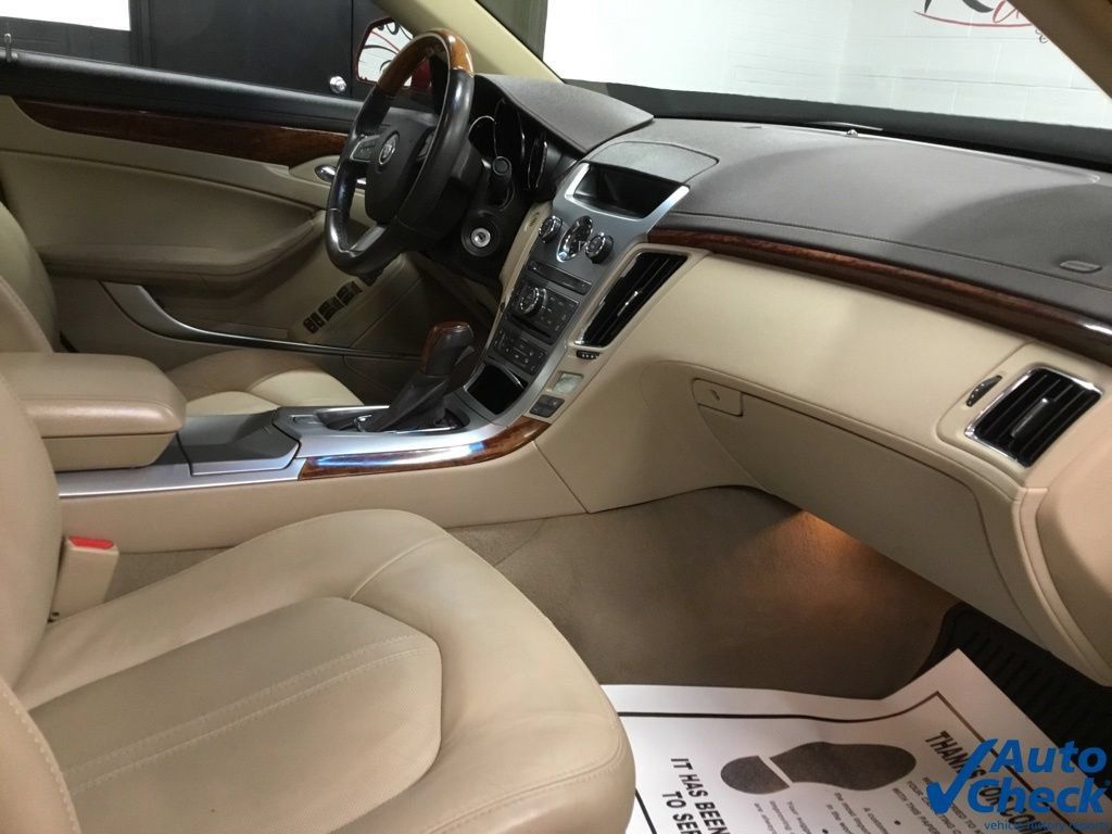 Used 2011 Cadillac CTS Luxury AWD/4WD image 37