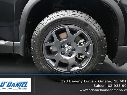 Used 2025 Honda Pilot TrailSport image 48