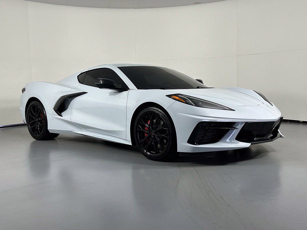 Used 2021 Chevrolet Corvette Stingray Coupe w/ 1LT RWD image 5