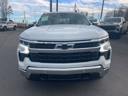 Used 2025 Chevrolet Silverado 1500 LT w/ Safety Package AWD/4WD image 8