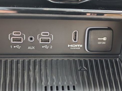 New 2026 Jeep Grand Cherokee L Summit AWD/4WD image 34