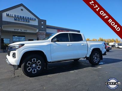 Used 2024 Chevrolet Colorado Z71 w/ Z71 Convenience Package 2