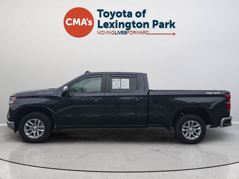 Used 2023 Chevrolet Silverado 1500 LT w/ Safety Package AWD/4WD image 4