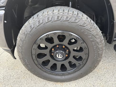 Used 2024 RAM 3500 Laramie w/ Bed Utility Group image 11