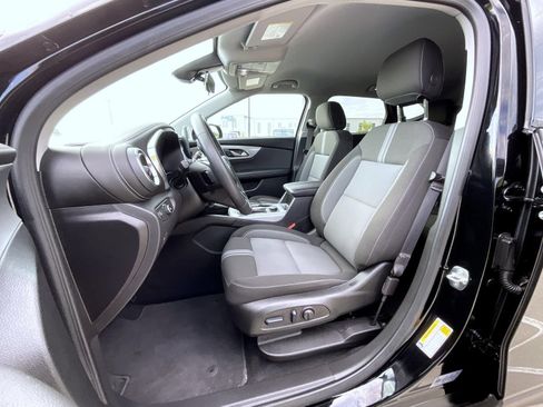 Used 2025 Chevrolet Blazer LT AWD/4WD image 11