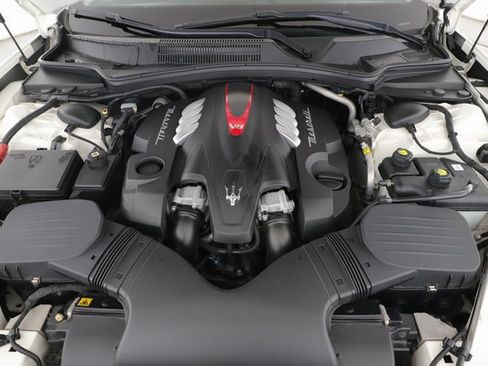 Used 2015 Maserati Quattroporte GTS image 15