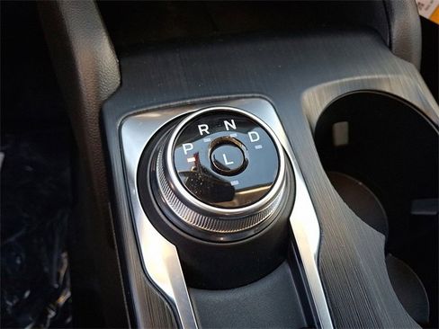 New 2025 Ford Escape SE image 7