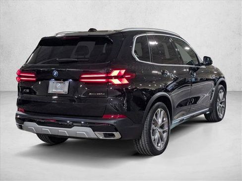 New 2026 BMW X5 xDrive50e w/ Premium Package image 2