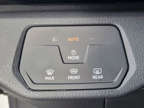 New 2026 Volkswagen ID.4 Pro AWD/4WD image 21