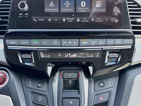 Certified 2026 Honda Odyssey EX-L image 17