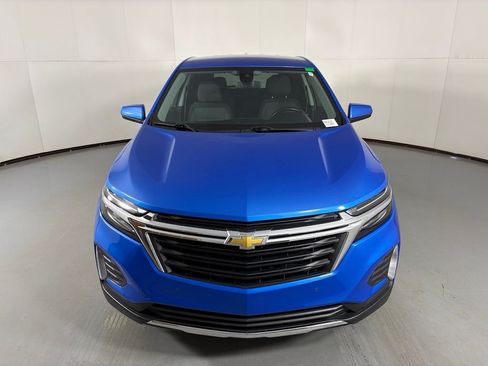 Used 2024 Chevrolet Equinox LT FWD image 2