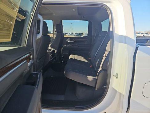 Used 2025 GMC Sierra 1500 Elevation image 25