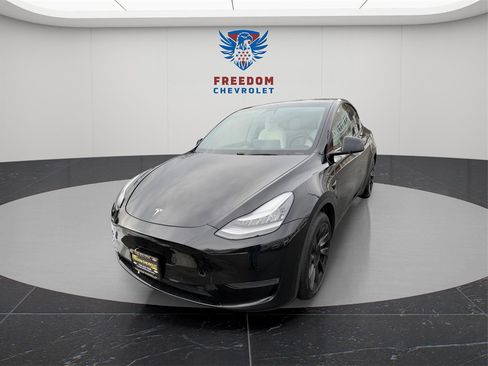 Used 2020 Tesla Model Y Long Range image 1