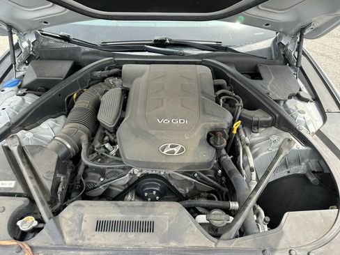 Used 2015 Hyundai Genesis 3.8 w/ Option Group 04 AWD/4WD image 20