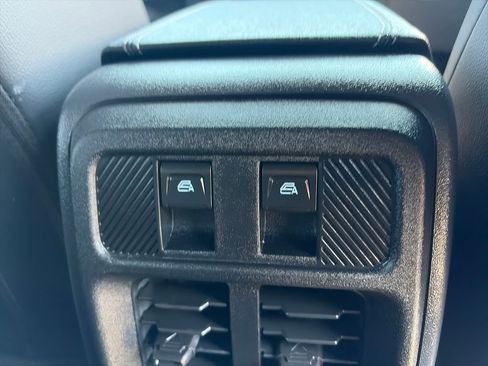 Used 2025 Ford Bronco Outer Banks image 37