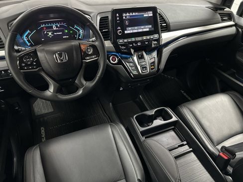 Used 2024 Honda Odyssey Touring image 12