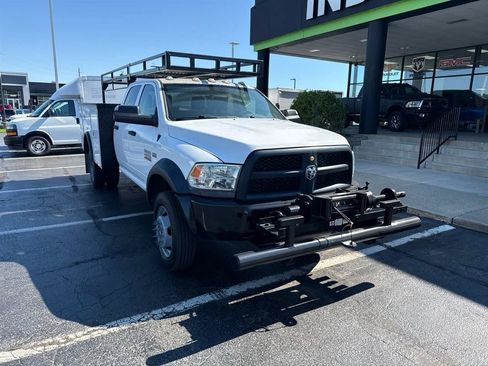 Used 2018 RAM 4500 Tradesman w/ Ambulance Prep Group AWD/4WD image 2