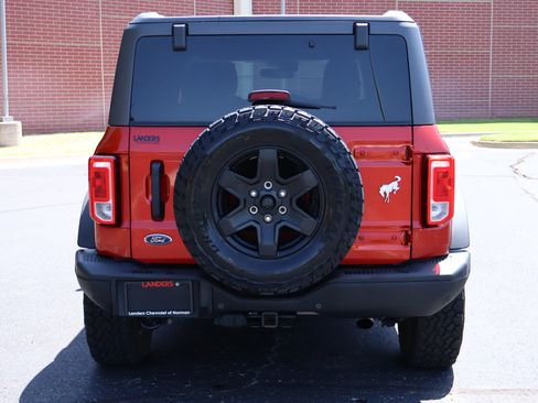 Used 2023 Ford Bronco Black Diamond AWD/4WD image 32