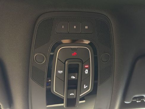 Used 2018 Audi SQ5 Prestige w/ Prestige Package AWD/4WD image 23