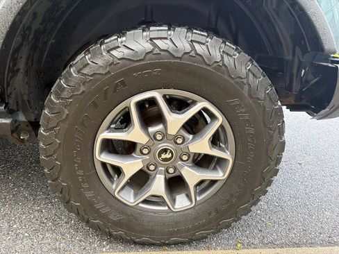 Used 2022 Ford Bronco Badlands AWD/4WD image 11