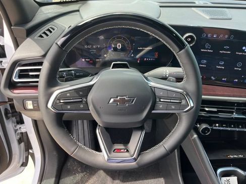 New 2026 Chevrolet Traverse Z71 w/ Enhanced Driving Package AWD/4WD image 21