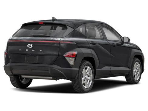 New 2027 Hyundai Kona SE FWD image 3