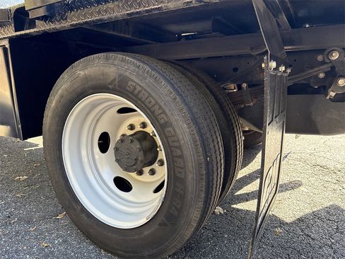 Used 2024 Ford F550 4x4 SuperCab Super Duty image 22