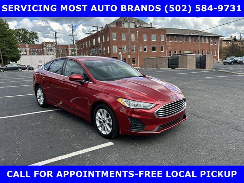 Certified 2020 Ford Fusion SE image 4