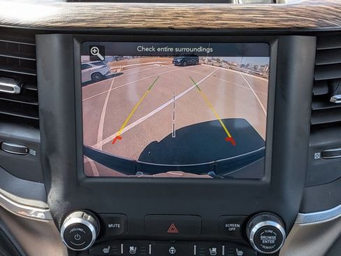 Used 2020 RAM 1500 Laramie image 10