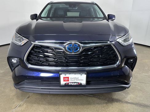 Used 2023 Toyota Highlander Limited image 6