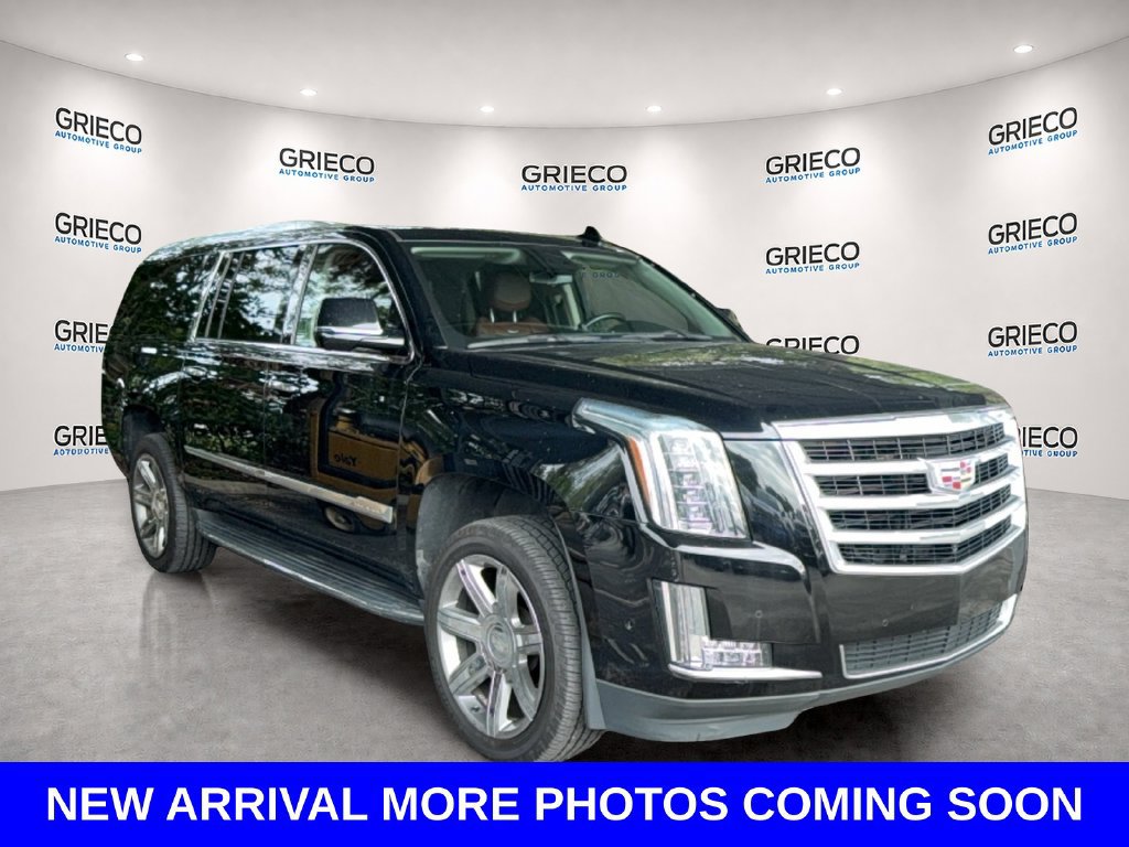 Used 2020 Cadillac Escalade ESV Luxury RWD image 1