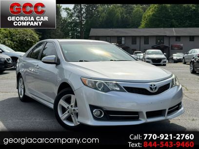 Used 2012 Toyota Camry SE w/ Convenience Pkg